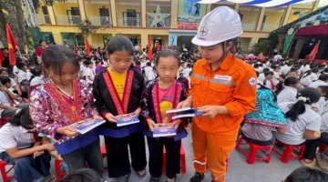 Đổi mới tuyên truyền an toàn điện lấy người dân làm trung tâm, lấy hành vi làm thước đo