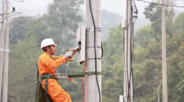 PC Điện Biên huấn luyện, sát hạch tay nghề cho hơn 100 công nhân sẵn sàng ứng trực cho cao điểm mùa nắng nóng 2026