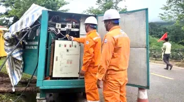 Điện lực Mường Nhé (Công ty Điện lực Điện Biên) đảm bảo cấp điện Lễ khánh thành Khu tưởng niệm Liệt sỹ Trần Văn Thọ