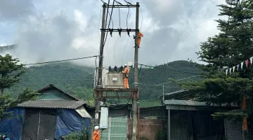 Điện lực Na Sang củng cố lưới điện phục vụ các sự kiện cuối năm và chủ động chuẩn bị mùa khô năm 2027