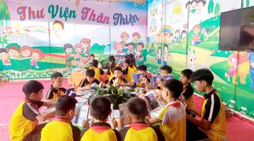 Lan tỏa thông điệp tiết kiệm điện qua cuốn truyện tranh “Bí mật quả cầu tím” tại Na Sang