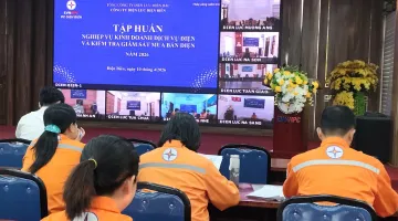 Công ty Điện lực Điện Biên tổ chức tập huấn nghiệp vụ Kinh doanh dịch vụ điện và Kiểm tra giám sát mua bán điện năm 2026