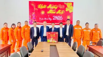 Công đoàn Công ty Điện lực Điện Biên thăm và chúc Tết tại Đội QLĐL khu vực Mường Ảng