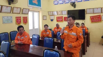 Phân xưởng Phát điện (Công ty Điện lực Điện Biên) tổ chức đối thoại định kỳ với Người lao động