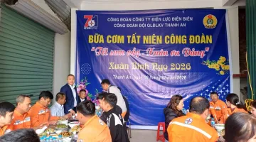 Ấm áp "Bữa cơm Công đoàn” tại Đội QLĐLKV Thanh An