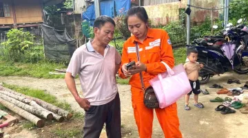 Điện lực Tuần Giáo đẩy mạnh hỗ trợ khách hàng trải nghiệm ứng dụng EVN CSKH