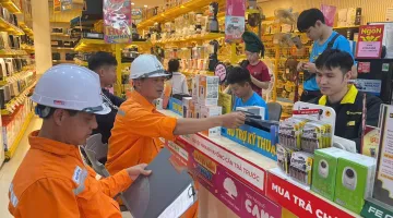 Đội Quản lý Điện lực Khu vực Tuần Giáo lan tỏa thông điệp “Tiết kiệm điện thành thói quen” hưởng ứng Giờ trái đất 2026