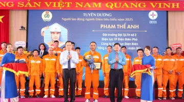 Ở nơi ánh sáng bắt đầu: Chuyện về người giữ mạch sống lưới điện