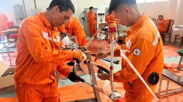 Nâng cao chất lượng nguồn nhân lực qua lớp đào tạo thi công và quản lý vận hành đầu cáp trung áp