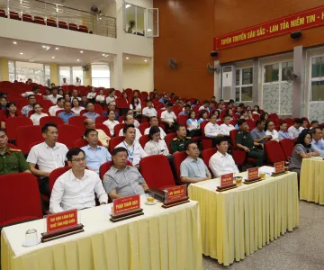 Công ty Điện lực Điện Biên hưởng ứng Lễ phát động "thanh toán không dùng tiền mặt"