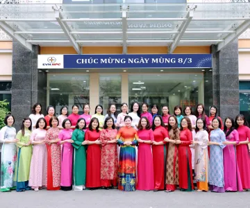 VỀ ĐIỆN BIÊN NGẮM HOA BAN TRẮNG, GHÉ NGÀNH ĐIỆN NGẮM ÁO DÀI XUÂN