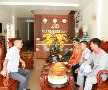 Công ty Điện lực Điện Biên thúc đẩy dịch chuyển năng lượng xanh gắn với bứt phá kinh tế du lịch địa phương