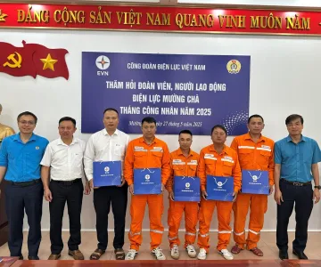 Chia sẻ để cùng vững bước – Tấm lòng Công đoàn ngành Điện tới Mường Chà