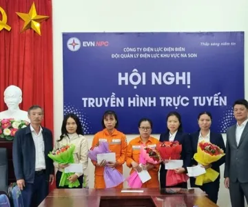 Đội Quản lý Điện lực khu vực Na Son tổ chức chúc mừng Ngày Quốc tế Phụ nữ 8/3