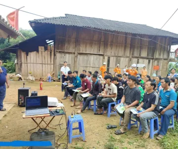 Tuyên truyền sử dụng điện an toàn, tiết kiệm và bảo vệ hành lang lưới điện