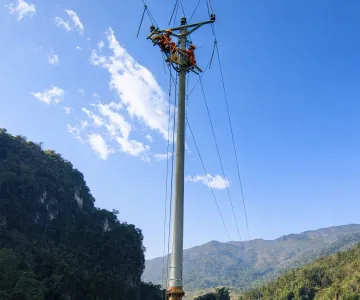Công ty Điện lực Điện Biên hoàn thành đóng điện dự án  Xây dựng, cải tạo nâng cao năng lực vận hành lưới điện khu vực trung tâm  thị trấn huyện Tủa Chùa, tỉnh Điện Biên