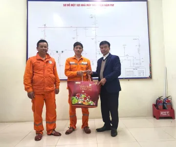 Công đoàn Phân xưởng Phát điện kịp thời động viên Người lao động tại hiện trường sản xuất