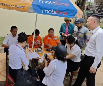 Điện lực Thanh An đẩy mạnh thanh toán tiền điện không dùng tiền mặt