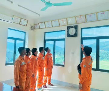 Điện lực Tủa Chùa ôn lại truyền thống của ngành Điện miền Bắc