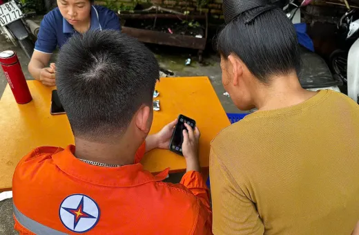 Trải nghiệm dịch vụ điện "Mọi lúc, mọi nơi" với ứng dụng CSKH