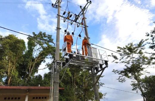 Điện lực Tủa Chùa (Công ty Điện lực Điện Biên) đóng điện 3 trạm biến áp phục vụ Nhân dân đón Tết Độc lập 2/9