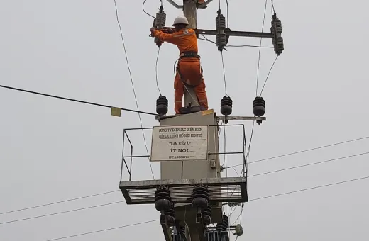 Công ty Điện lực Điện Biên đảm bảo cung cấp điện an toàn, ổn định, liên tục trong dịp lễ 30/4 và 01/5 năm 2024