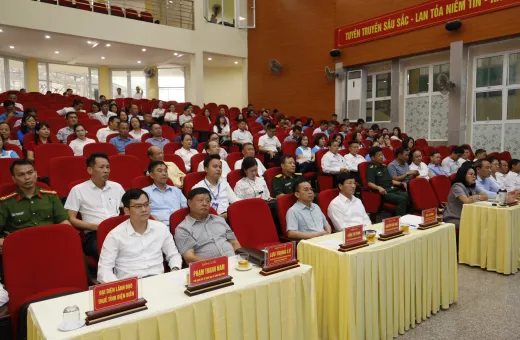 Công ty Điện lực Điện Biên hưởng ứng Lễ phát động "thanh toán không dùng tiền mặt"
