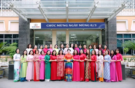 KHI DÒNG ĐIỆN QUỐC GIA ĐƯỢC NUÔI DƯỠNG BẰNG NHỮNG TRÁI TIM DỊU DÀNG