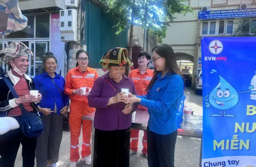 Đoàn Thanh niên Điện lực Điện Biên triển khai bình nước miễn phí, lan tỏa ý thức tiết kiệm điện đến cộng đồng
