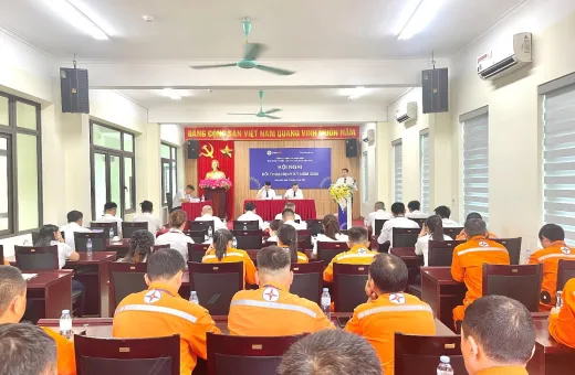 Đội QLĐLKV Điện Biên Phủ tổ chức hội nghị đối thoại định kỳ năm 2025