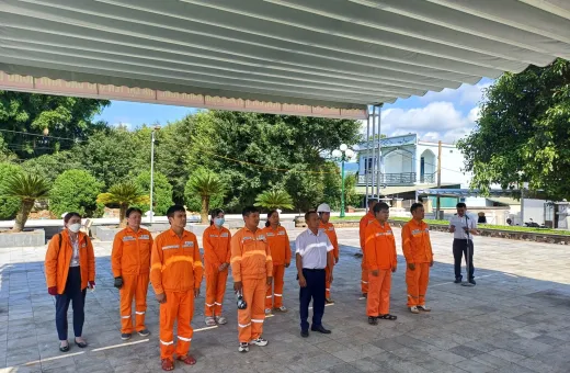 Điện lực Thanh An dâng hương tri ân các Anh hùng liệt sĩ