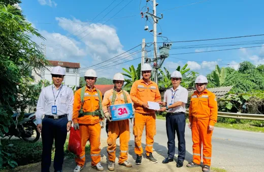 Điện lực Mường Ảng (Công ty Điện lực Điện Biên) tổ chức nhiều hoạt động ý nghĩa trong Tháng Công nhân