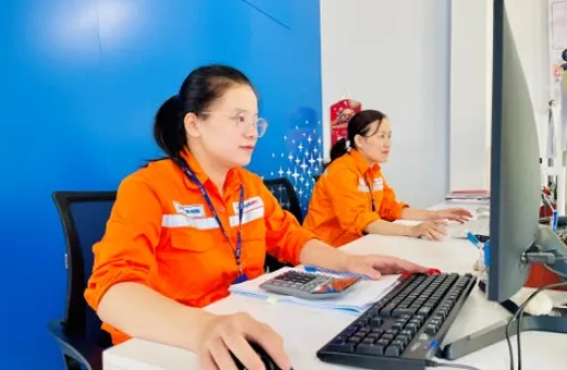 Điện lực Mường Ảng phát huy vai trò phụ nữ trong thực hiện nhiệm vụ chuyên môn