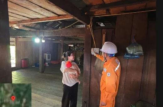Nỗ lực đưa điện về các bản vùng sâu, đảm bảo hạ tầng kết nối vùng biên giới