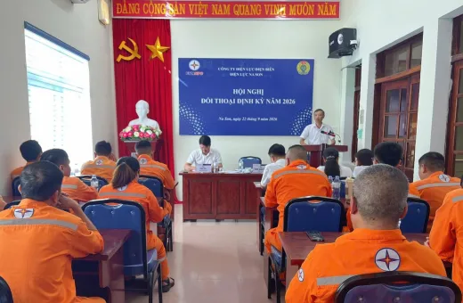 Điện lực Na Son (Công ty Điện lực Điện Biên) phát huy dân chủ cơ sở qua đối thoại nơi làm việc