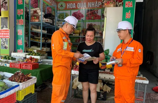 Điện lực Na Sang đẩy mạnh tuyên truyền tiết kiệm điện mùa nắng nóng năm 2026