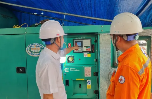 Đội QLĐLKV Na Son đảm bảo cung cấp điện phục vụ Đại hội đại biểu Đảng bộ xã Na Son lần thứ I nhiệm kỳ 2025-2030