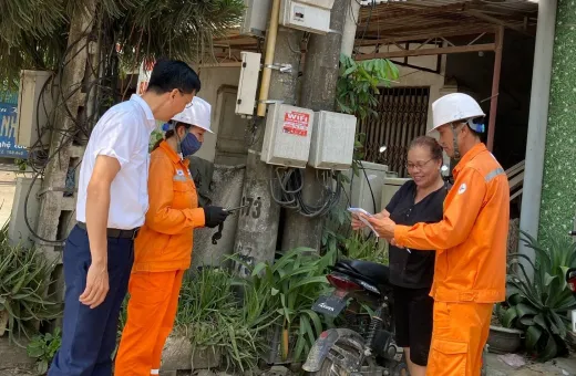 CÔNG TY ĐIỆN LỰC ĐIỆN BIÊN KIỂM SOÁT TỐT VIỆC CHỐT CHỈ SỐ CÔNG TƠ ĐIỀU CHỈNH GIÁ ĐIỆN