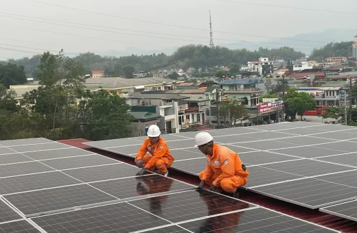 Điện lực Điện Biên Phủ đẩy mạnh mô hình điện mặt trời mái nhà “tự sản xuất, tự tiêu thụ” hướng tới phát triển bền vững