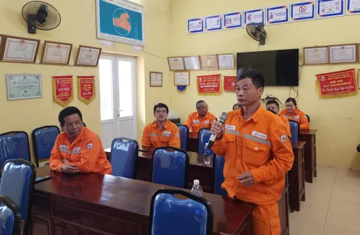 Phân xưởng Phát điện (Công ty Điện lực Điện Biên) tổ chức đối thoại định kỳ với Người lao động