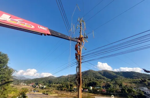 Tuần Giáo đưa điện vào công trường, thúc đẩy tiến độ dự án đường kết nối QL.279