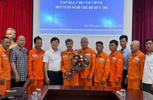 Xí nghiệp LĐCT Điện Biên tổ chức gặp mặt, chia tay cán bộ công nhân viên về nghỉ chế độ hưu trí