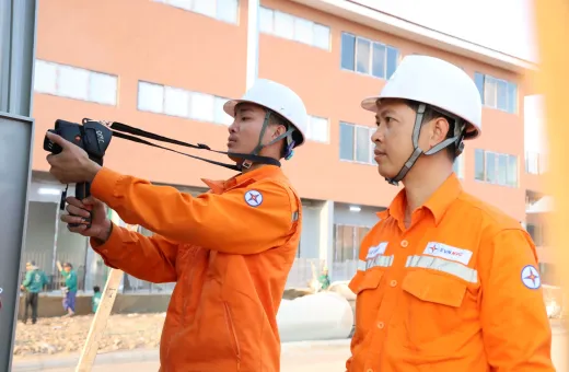 CÔNG TY ĐIỆN LỰC ĐIỆN BIÊN ĐẢM BẢO CẤP ĐIỆN AN TOÀN, LIÊN TỤC PHỤC VỤ LỄ KHÁNH THÀNH TRƯỜNG PTDTNT LIÊN CẤP SI PA PHÌN