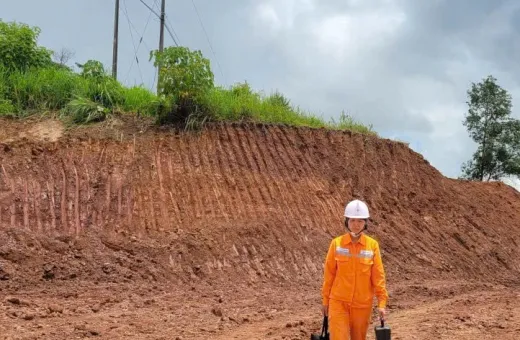 Khi áo cam thay áo lụa