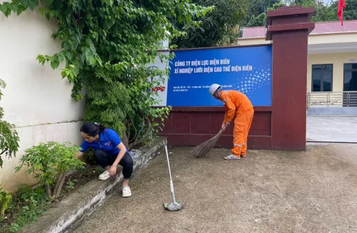 Chi đoàn Xí nghiệp lưới điện cao thế Điện Biên ra quân đồng loạt tổ chức Ngày Chủ nhật xanh