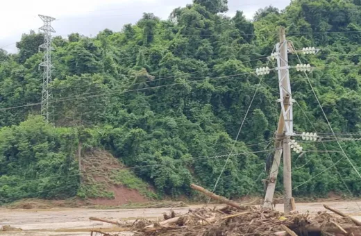 Hoàn lưu bão số 2 gây sự cố lưới điện trên địa bàn tỉnh Điện Biên